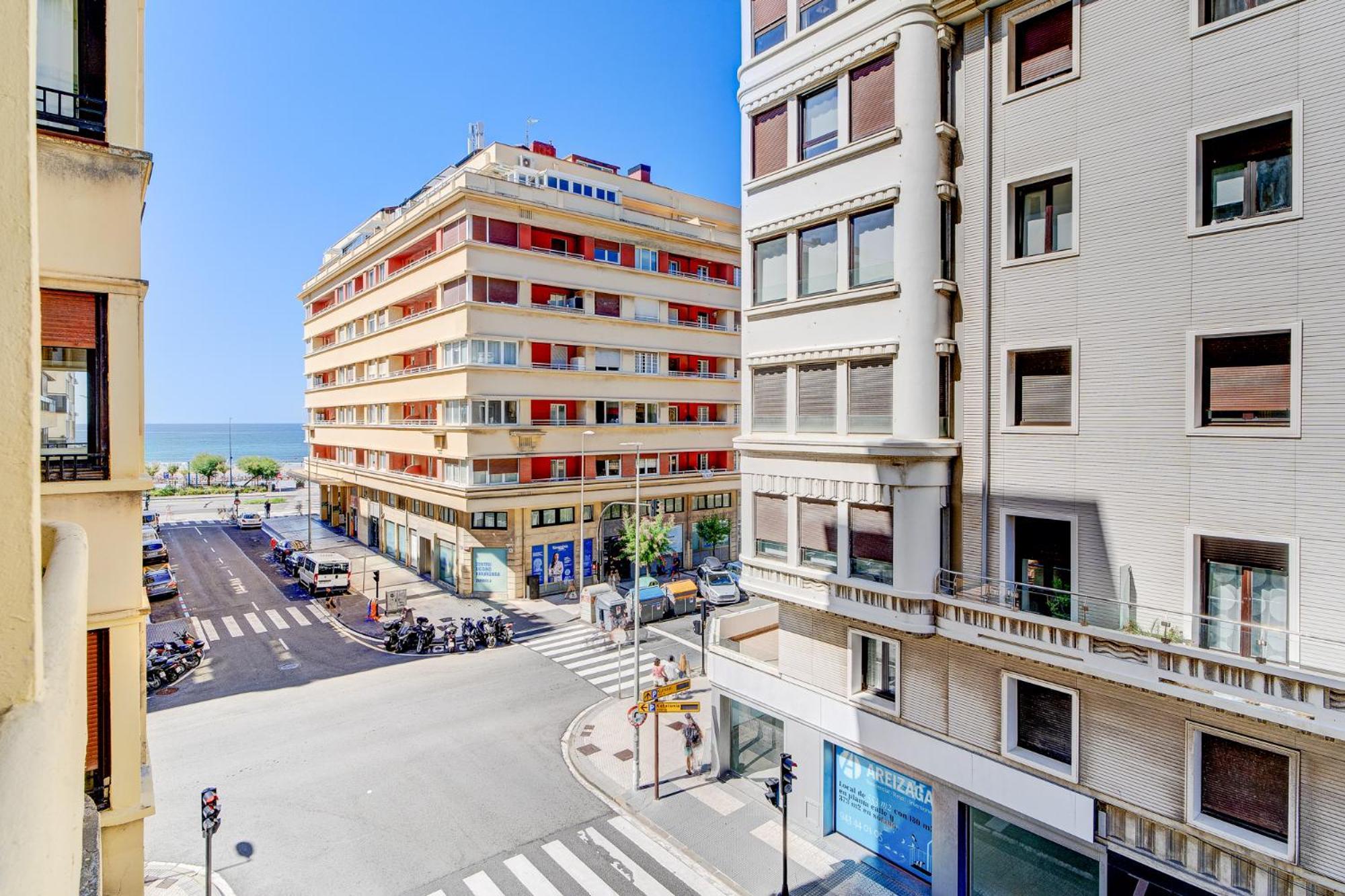 Apartamentos Gran Via By Sanse Holidays سان سيباستيان المظهر الخارجي الصورة